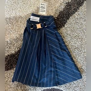 URBAN OUTFITTERS Blue Striped Pleated Mini Skirt with Rose gold buckle